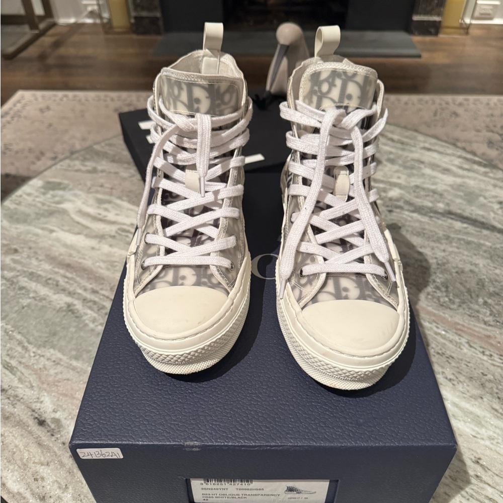 Dior and Shawn B23 High-Top Sneakers in Cream and Gray - Picture 2 of 7